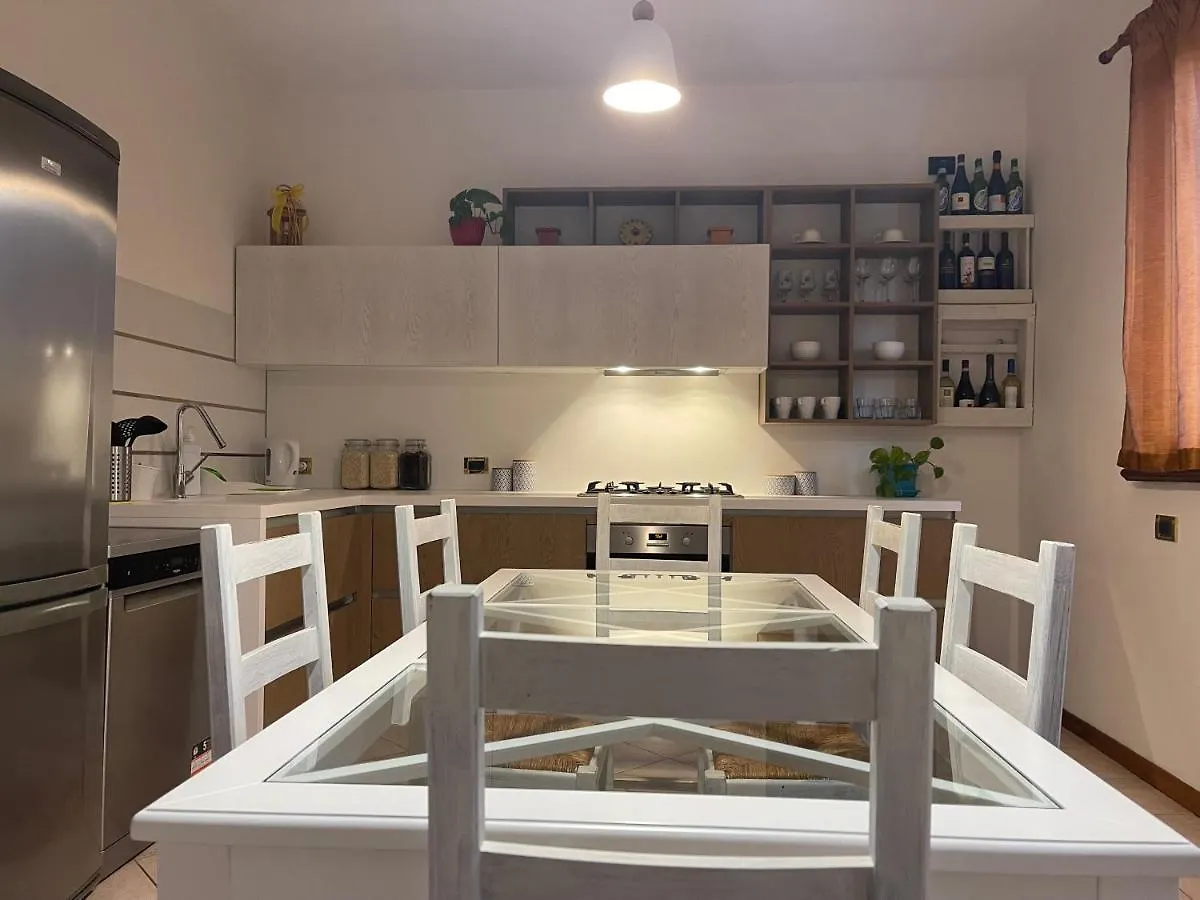 Дом отдыха Villa Marinella Apartments - Locazione Turistica Италия