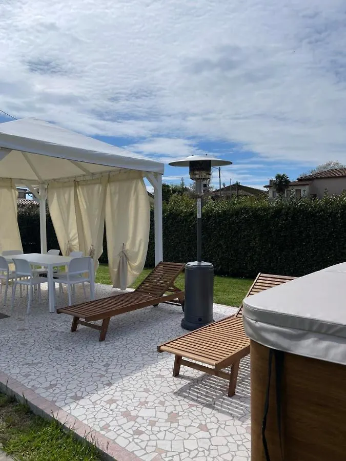 Casa de Férias Villa Marinella Apartments - Locazione Turistica Itália