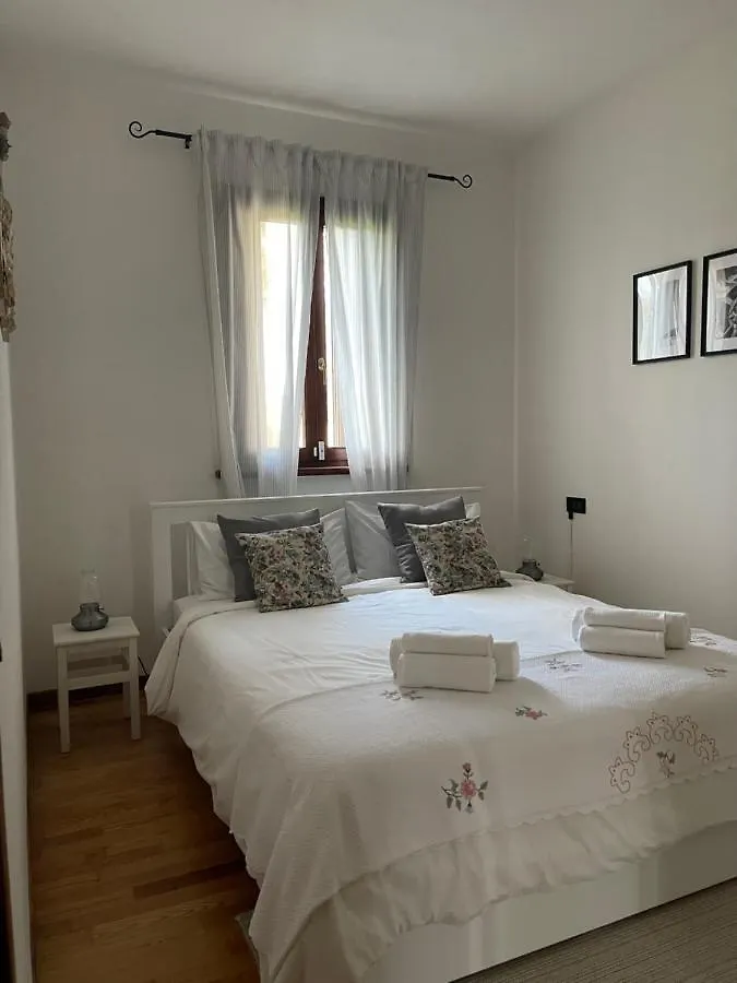 Villa Marinella Apartments - Locazione Turistica Marinella (Venice)